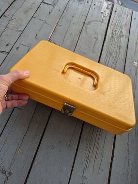 Vintage 70s Wilson Wil-hold Yellow Plastic Sewing box with Handle